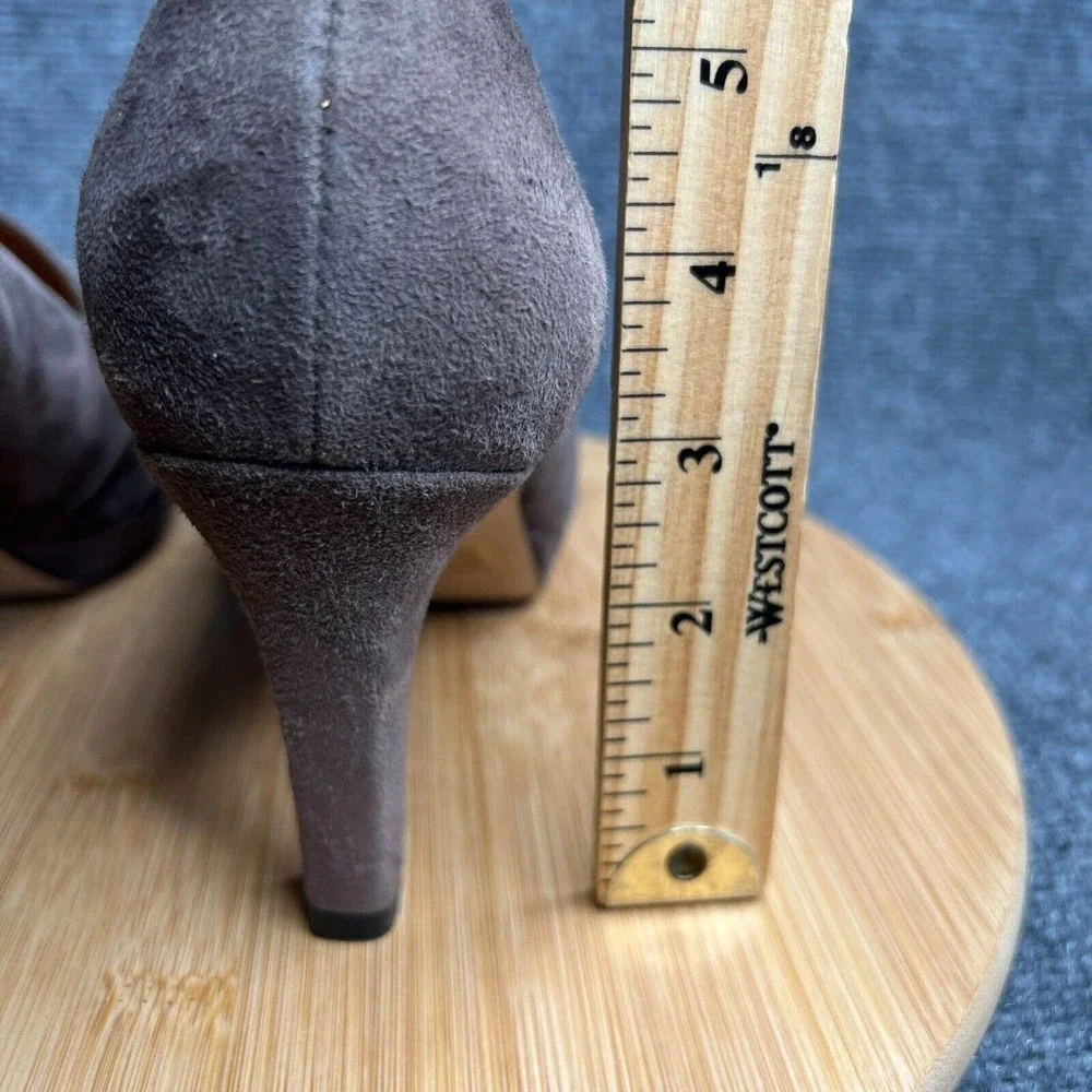Clarks Heels Womens 8.5 Delsie Joy Suede Platform Pumps Gray Suede Leather EUC